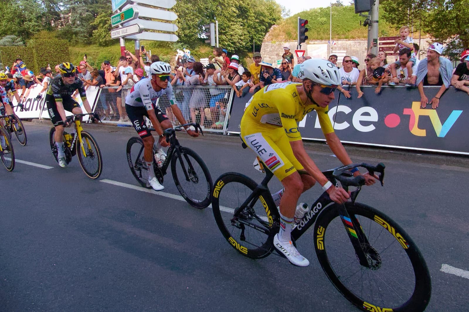 Tadej Pogačar i den gule trøje i Belfort på 13. etape af Tour de France 2026, 17. juli