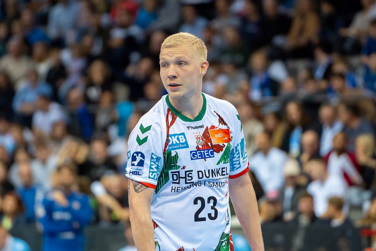 Magnus Saugstrup. Magnus Saugstrup i Bundesliga-kampen TVB Stuttgart–SC Magdeburg, Stuttgart, 27. oktober 2024