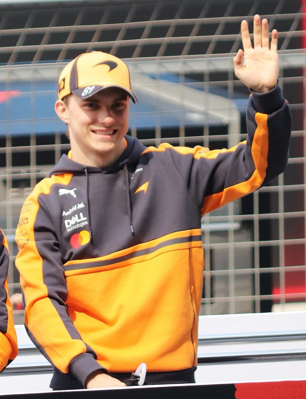Oscar Piastri. Oscar Piastri under kørerparaden ved Kinas Grand Prix, Shanghai, 15. marts 2026 (beskåret)
