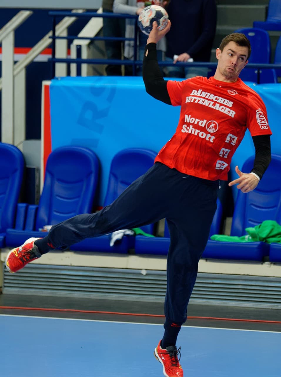 Rasmus Lauge. Rasmus Lauge for SG Flensburg-Handewitt i Champions League-kampen PSG–Flensburg, Paris, 17. februar 2018